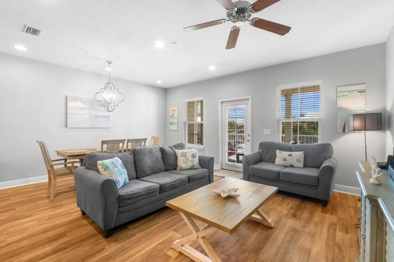 Holiday home Sandy Feet Retreat Heart Of Destin Community Pool